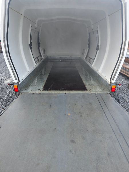 RACE SHUTTLE TRAILER 377598257