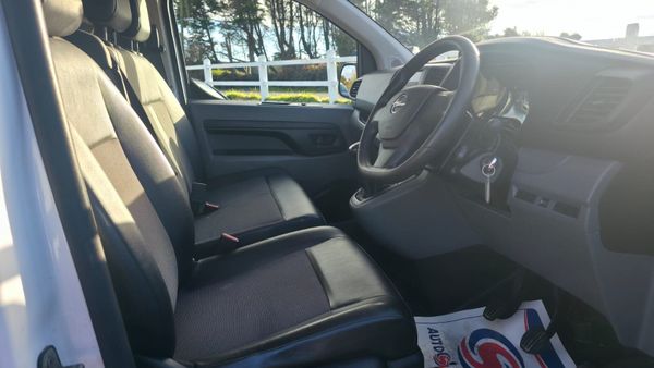 Opel Vivaro 2020 low kms 377598499