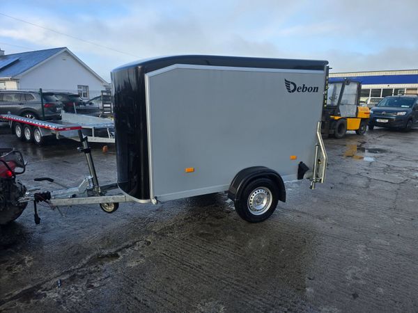 Debon box Trailer 377598513