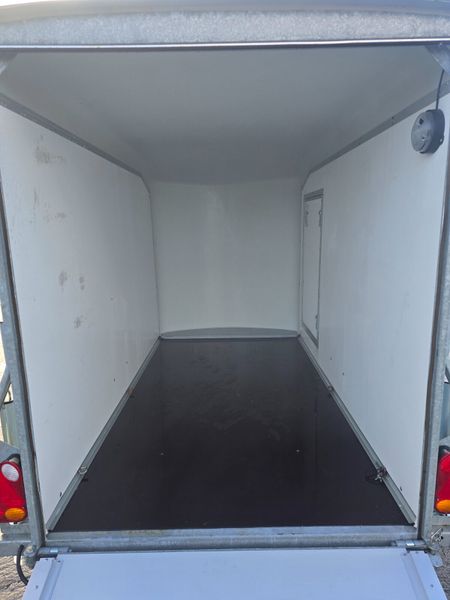 Debon box Trailer 377598518