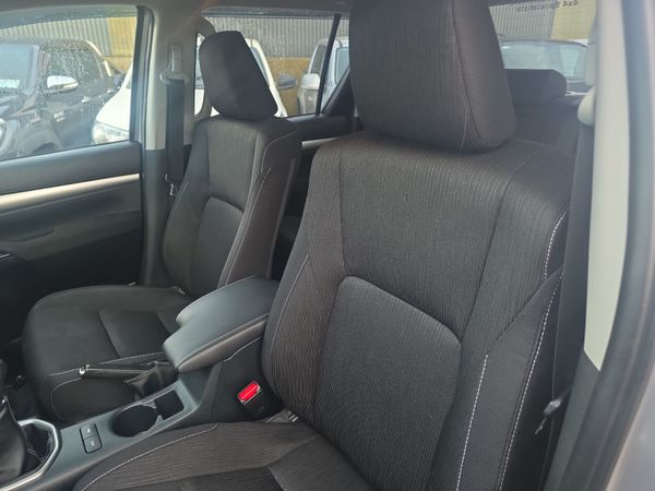 Toyota Hilux 2.8 D4D SR5 377505377