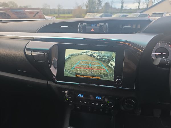 Toyota Hilux 2.8 D4D SR5 377505383