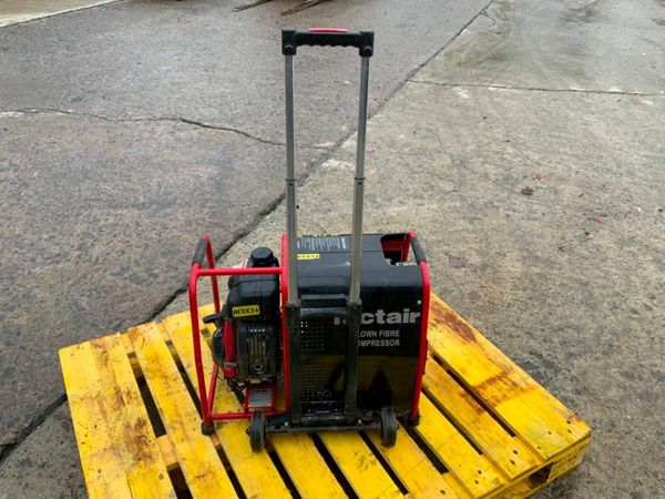 HONDA / FACTAIR PORTABLE air COMPRESSOR..615 377653072