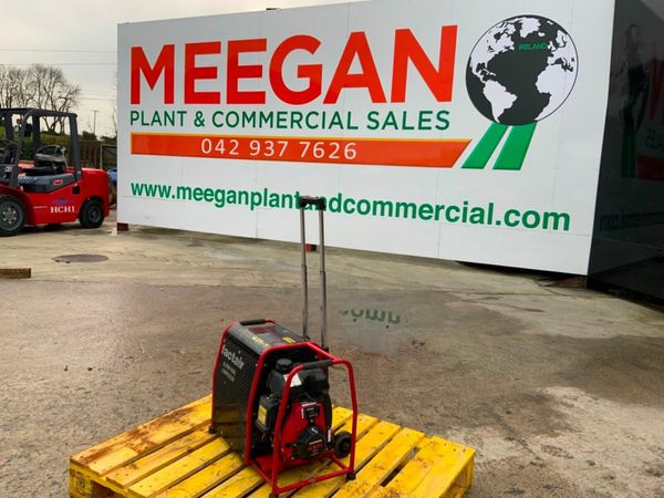 HONDA / FACTAIR PORTABLE air COMPRESSOR..615 377653077