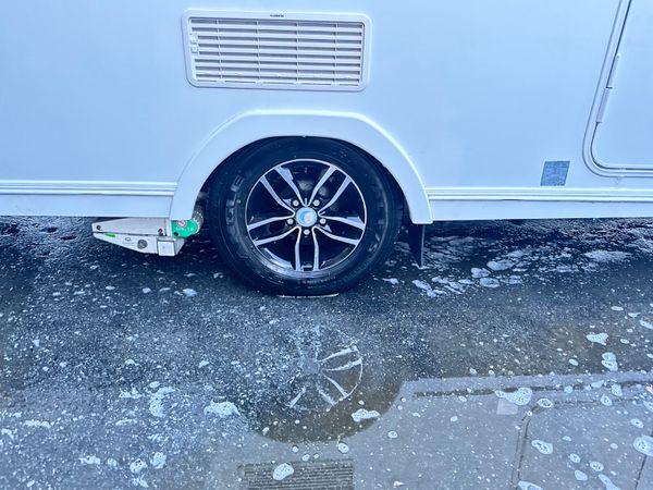 ✨STUNNING 2018 LUNAR ULTIMA 4 BERTH ✨ 377667743