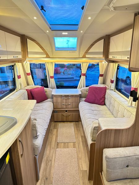 ✨STUNNING 2018 LUNAR ULTIMA 4 BERTH ✨ 377667767