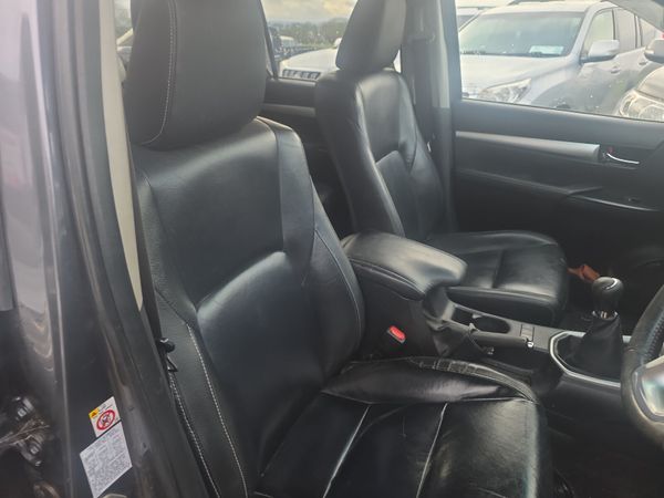 Toyota Hilux 2.8 D4D 377694750