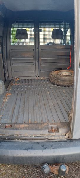 Volkswagen Caddy 2015 377743946