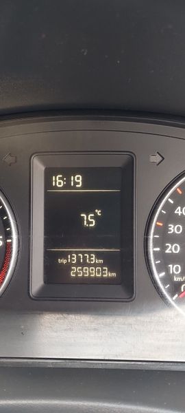 Volkswagen Caddy 2015 377743924