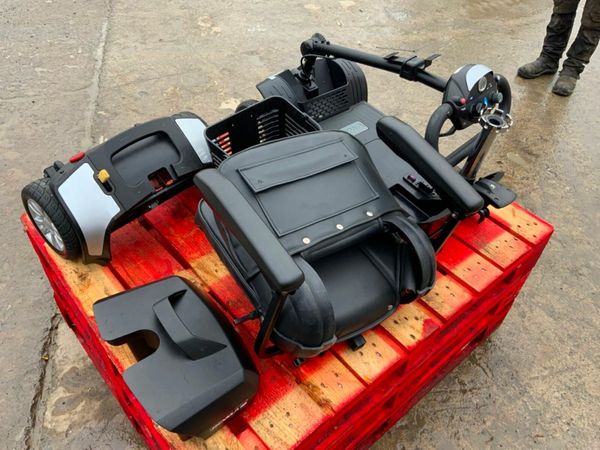 PRIDE GO MOBILITY SCOOTER. 377749883