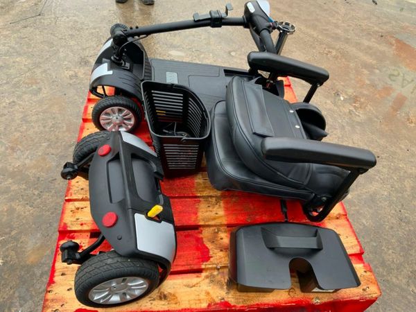 PRIDE GO MOBILITY SCOOTER. 377749884