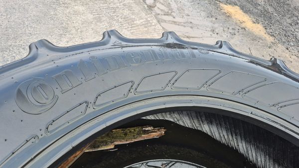 Second hand tractor tyres 377728093