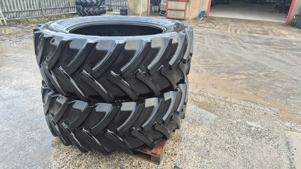 Second hand tractor tyres 377728095