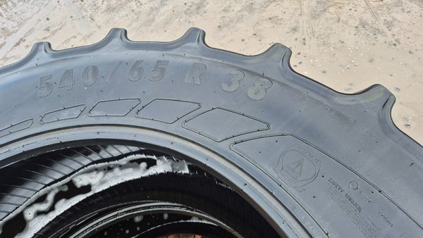 Second hand tractor tyres 377728263