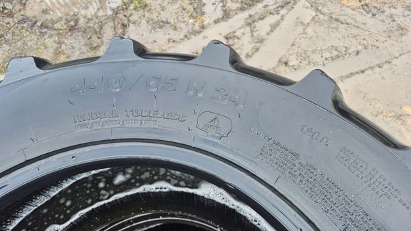 Second hand tractor tyres 377728264