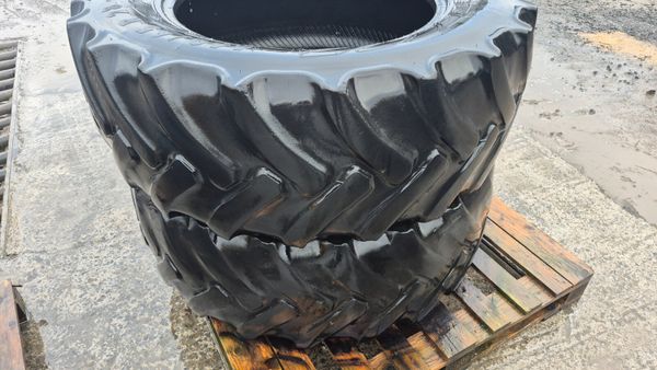 Second hand tractor tyres 377728211