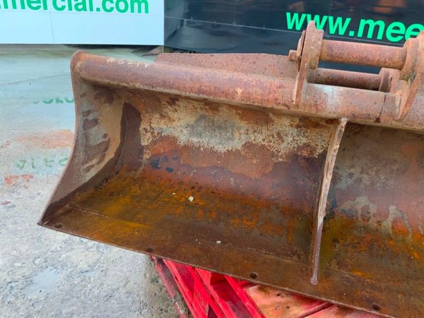 60" GRADING BUCKET.........45mm PINS .......679. 377737072