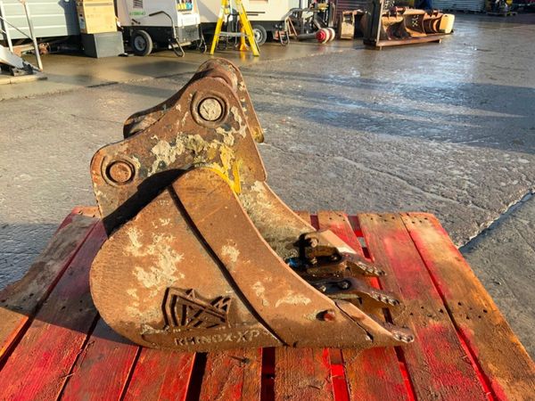 12" MINI DIGGING BUCKET......40 mm PINS.........12 377737083