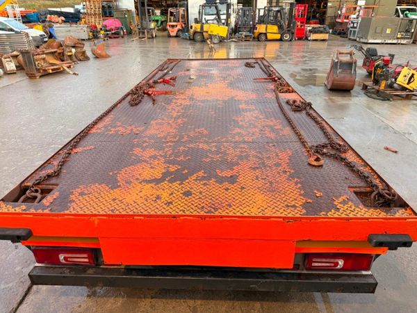 TWIN AXLE DRAG TRAILER  AIR BRAKES ....945d 377888398