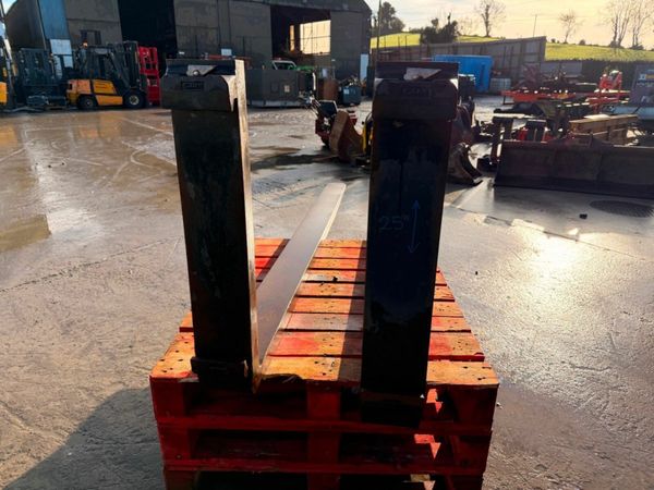 8 FT FORKS ....96 INCH .....25 INCH BAR .....FORKL 377888426