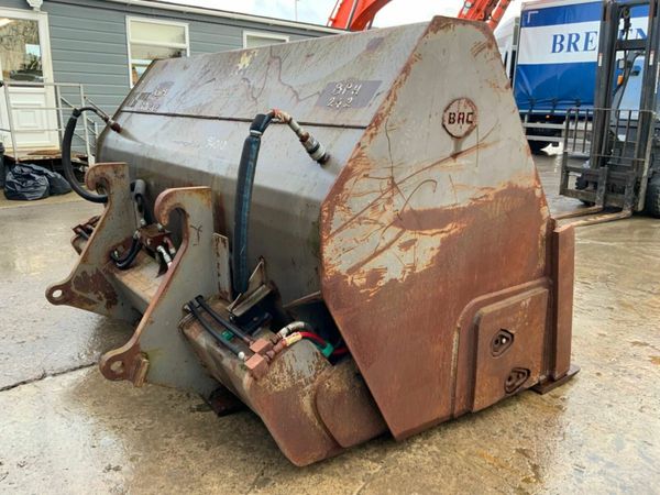 102 inch  BAC HIGH TIP LOADER BUCKET.........671p. 377897859