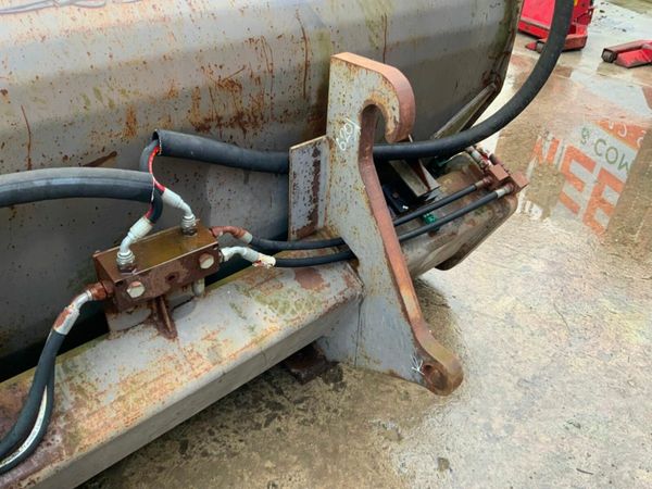 102 inch  BAC HIGH TIP LOADER BUCKET.........671p. 377897862