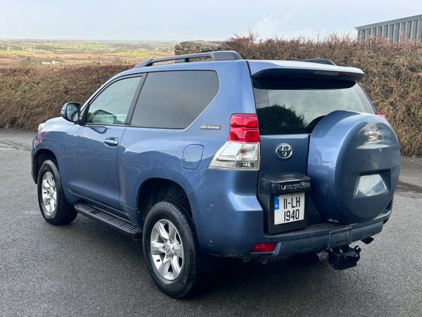 Toyota Land Cruiser 2011 377941310