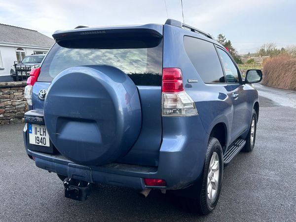 Toyota Land Cruiser 2011 377941314
