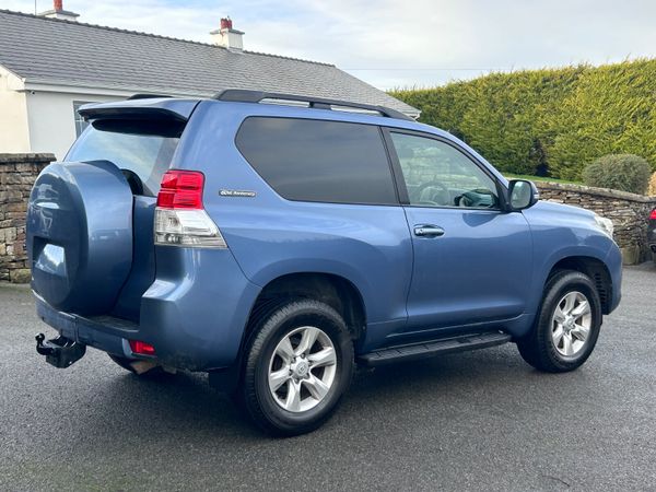 Toyota Land Cruiser 2011 377941315