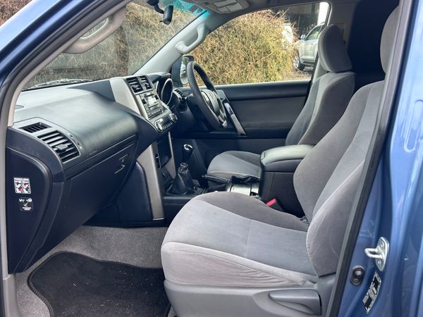 Toyota Land Cruiser 2011 377941322