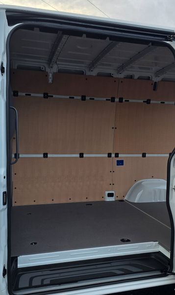 Sprinter Premium Fleet 315/36 - Limited Number 378058088