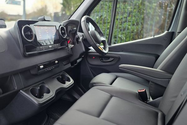 Sprinter 319/36 Select Auto - Top Spec 190bhp 378058734