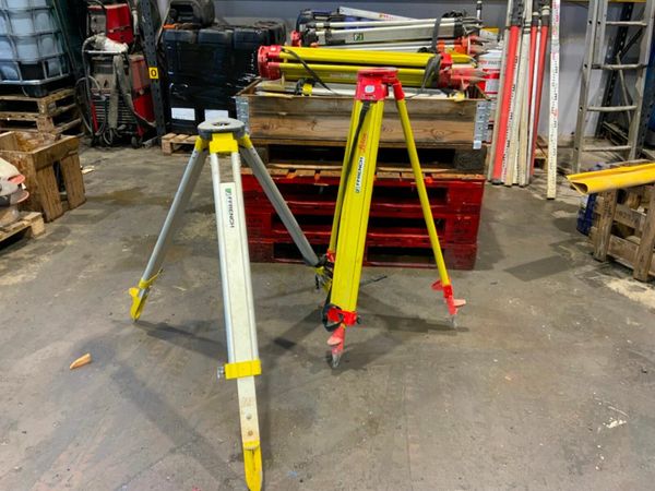 SITE LEVEL TRIPOD / STANDS..LEICA / TOPCON. 378063007