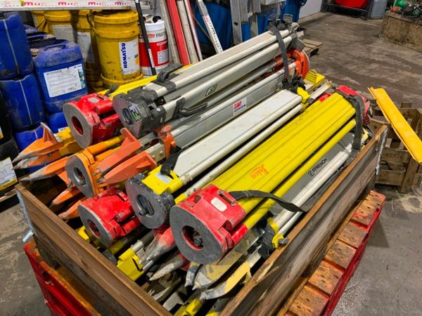 SITE LEVEL TRIPOD / STANDS..LEICA / TOPCON. 378063013