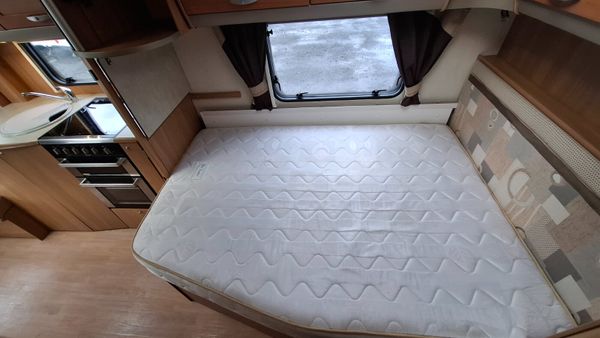 Swift Conqueror caravan 378020007