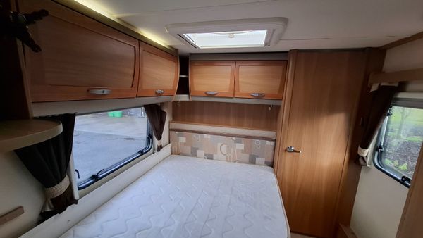 Swift Conqueror caravan 378020011