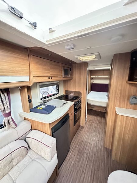 ✨2015 COMPASS RALLY 4 BERTH REAR ISLAND BED✨ 378138109