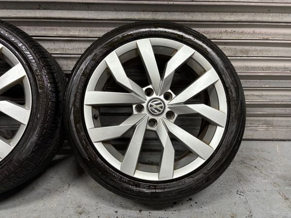 Volkswagen Golf 17” Alloys 378277951