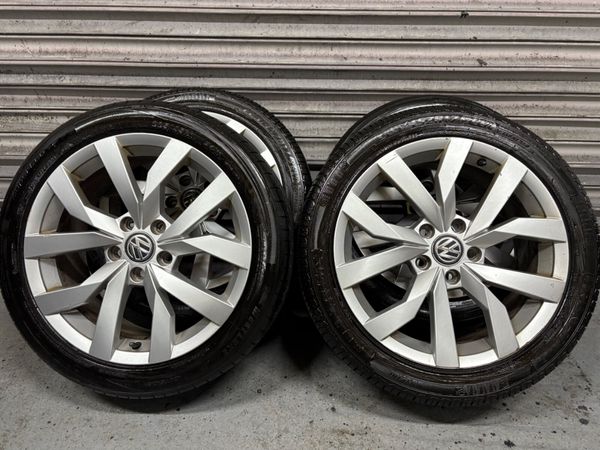 Volkswagen Golf 17” Alloys 378277954