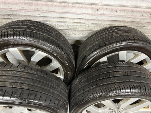 Volkswagen Golf 17” Alloys 378277963