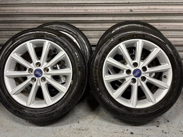 Ford Focus 16” Alloys 378278142
