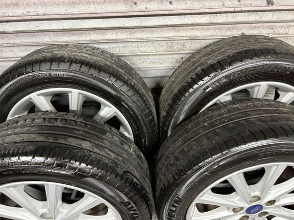 Ford Focus 16” Alloys 378278143