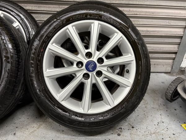 Ford Focus 16” Alloys 378278138