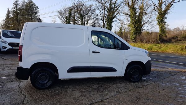 Peugeot Partner 2021 MINT VAN VAT INVOICE 378294103