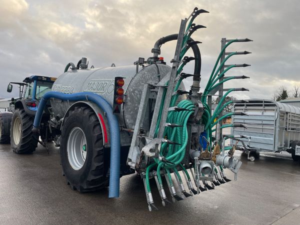 2019 Major 2250G Tanker with Trailing Shoe 378374421