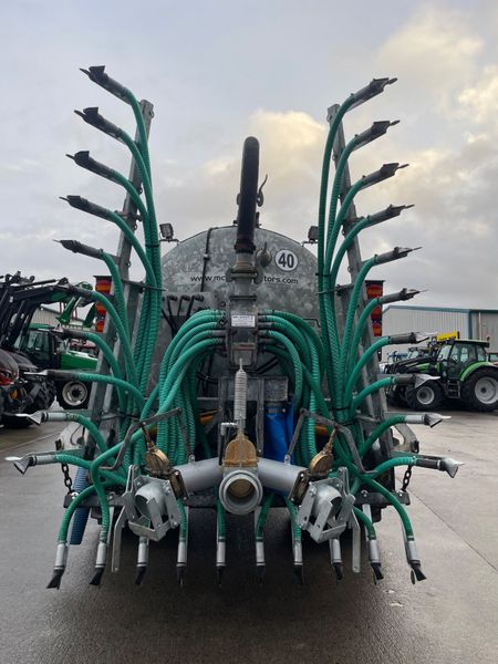 2019 Major 2250G Tanker with Trailing Shoe 378374439