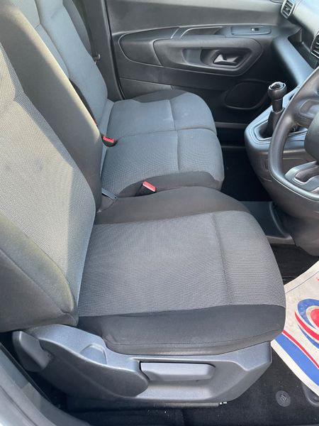 Citroen Berlingo 2021 378377352