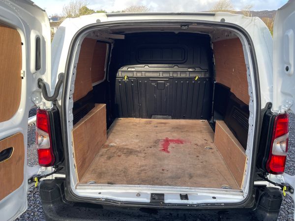 Citroen Berlingo 2021 378377353