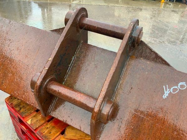 72"  SCOTT GRADING BUCKET.......65mm PINS ...001. 378381357