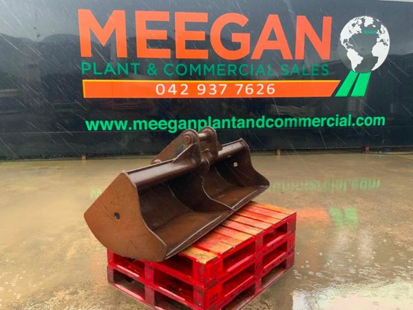 72"  SCOTT GRADING BUCKET.......65mm PINS ...001. 378381365